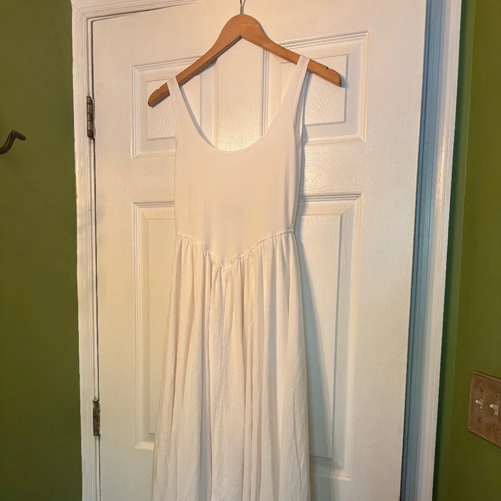 White Basque Waist Dress - Picture 8 of 9